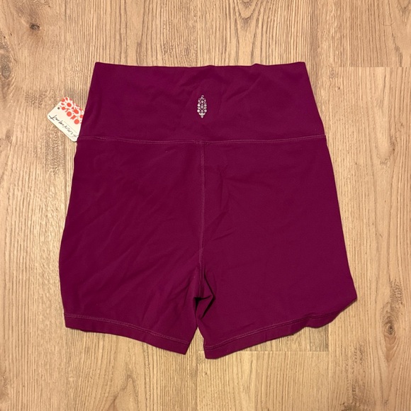 NWT FP Movement by Free People Magenta Legging/ Bike Shorts medium - Picture 2 of 3